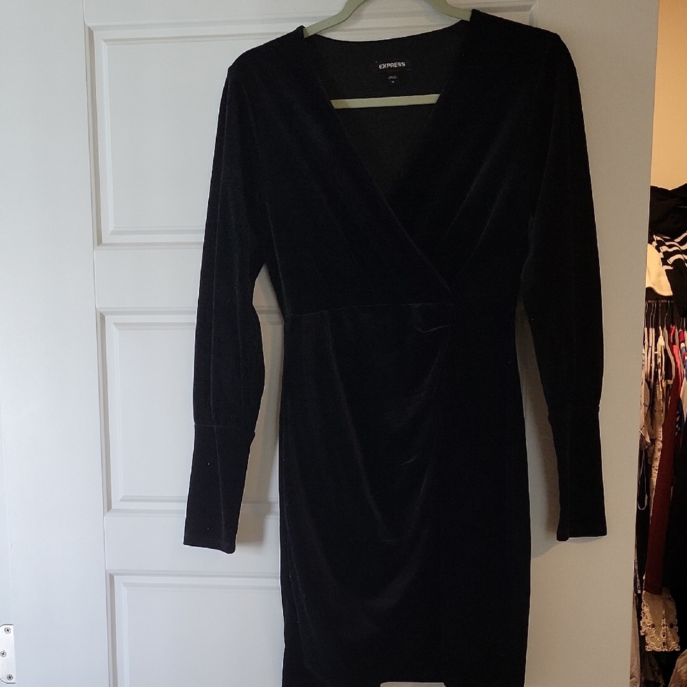 Express Elegant Black Long Sleeve Dress